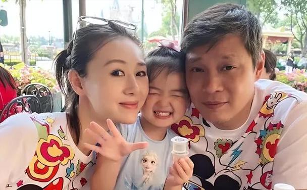 范志毅女儿新恋情曝光,范志毅女儿新恋情曝光老年人肚子胀气怎么办